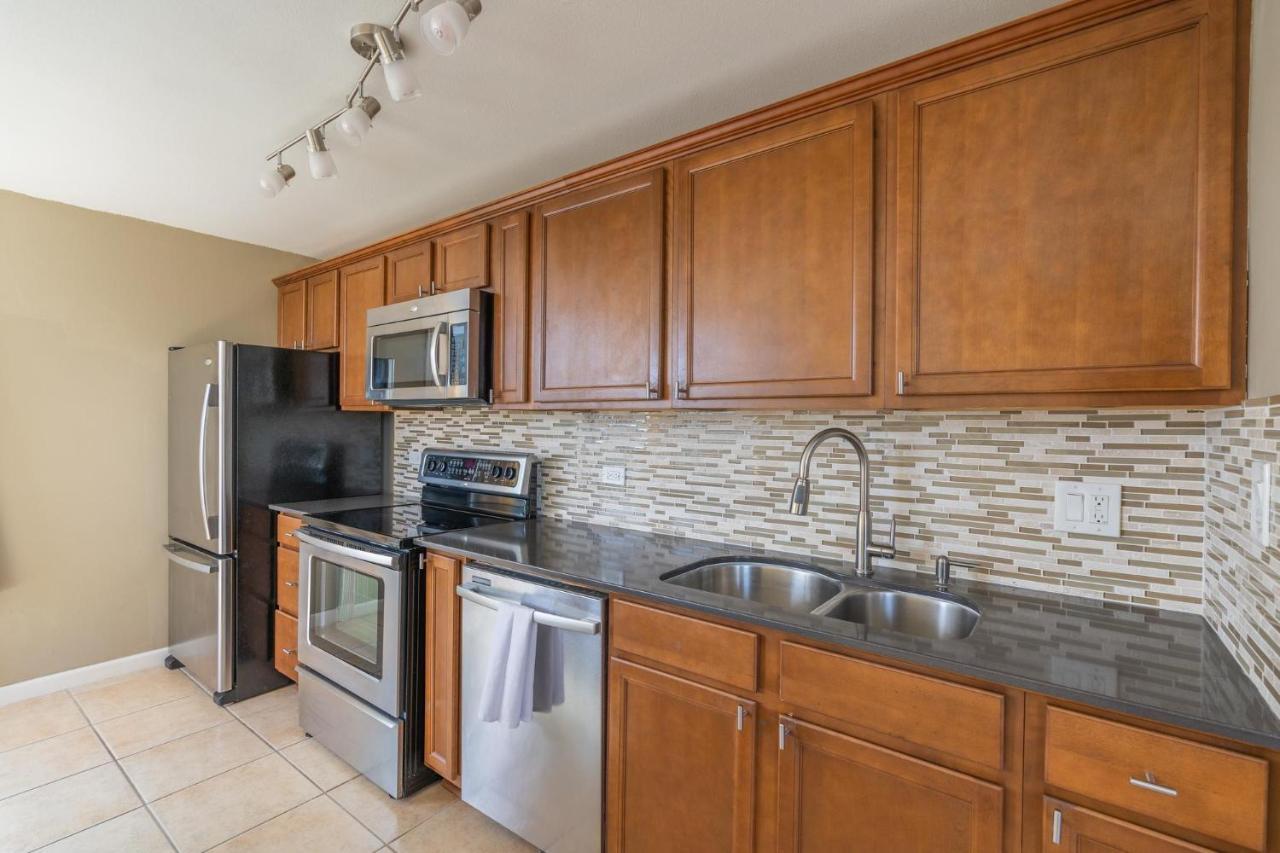 Waikiki Townhouse #1604 Villa Oahu ภายนอก รูปภาพ